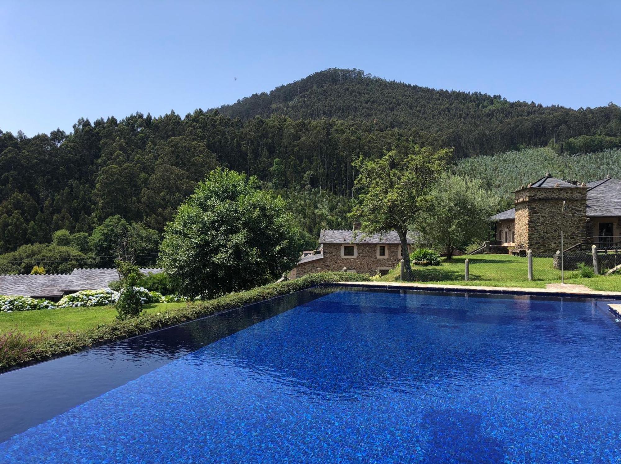 Hotel Areal Viveiro Exteriér fotografie
